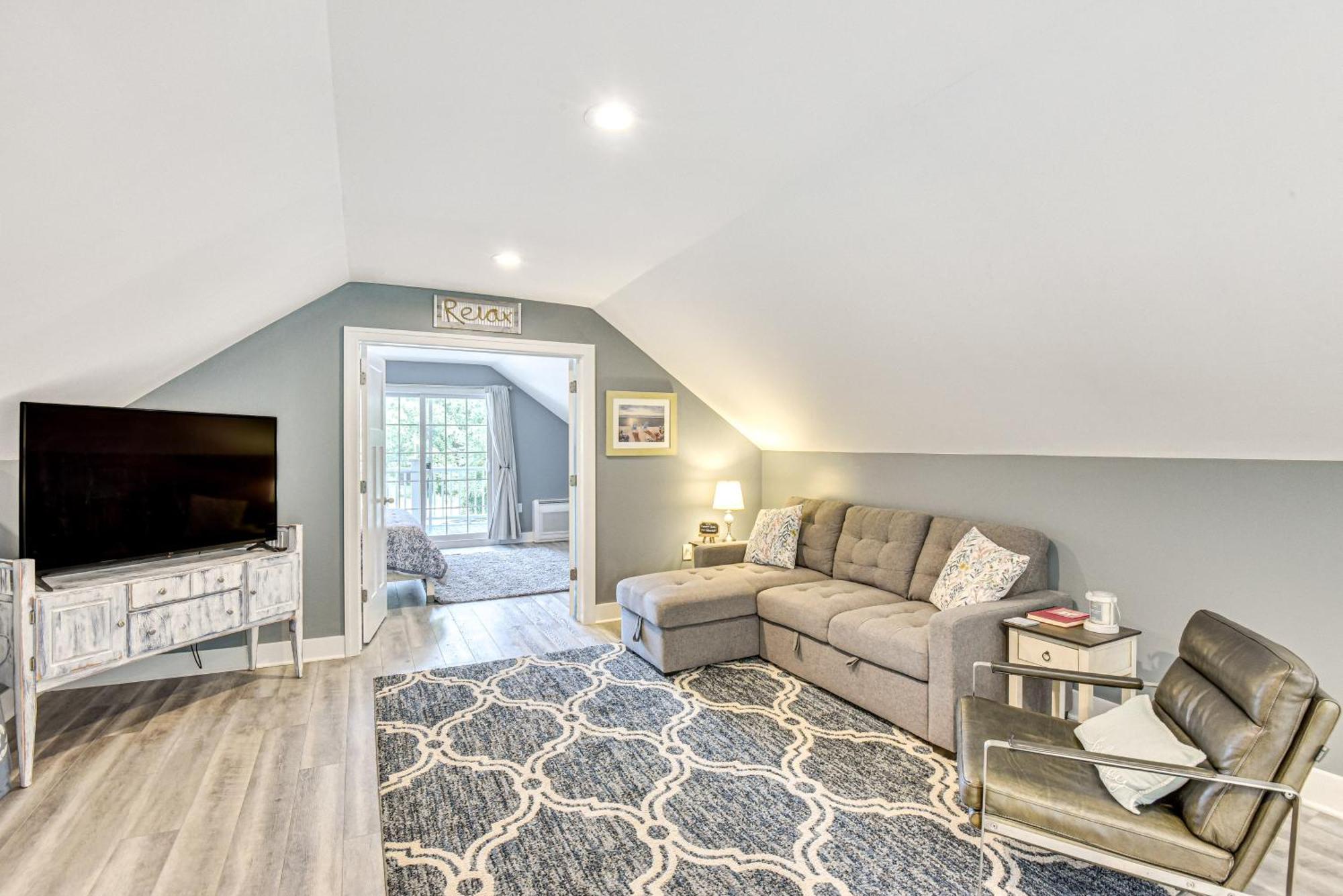 Benton Harbor Apt With Balcony And Shared Fire Pit Bagian luar foto